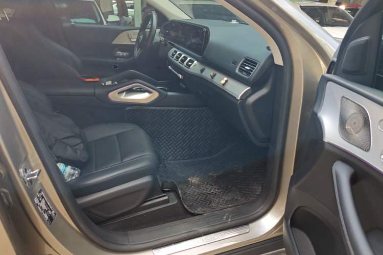 Used Mercedes-Benz GLE New Energy 2021 GLE 350 e 4MATIC Coupe SUV Right Front Seat