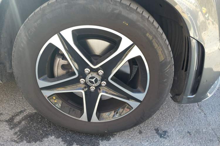 Used Mercedes-Benz GLE New Energy 2021 GLE 350 e 4MATIC Right Front Wheel Hub