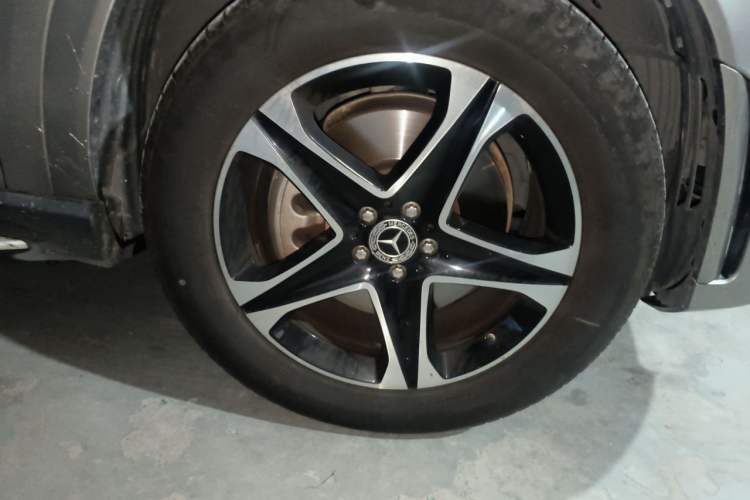 Used Mercedes-Benz GLE New Energy 2021 GLE 350 e 4MATIC Right Front Wheel Hub