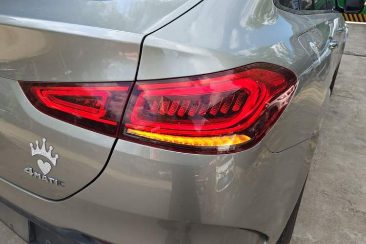 Used Mercedes-Benz GLE New Energy 2021 GLE 350 e 4MATIC Coupe SUV Right Rear Taillight
