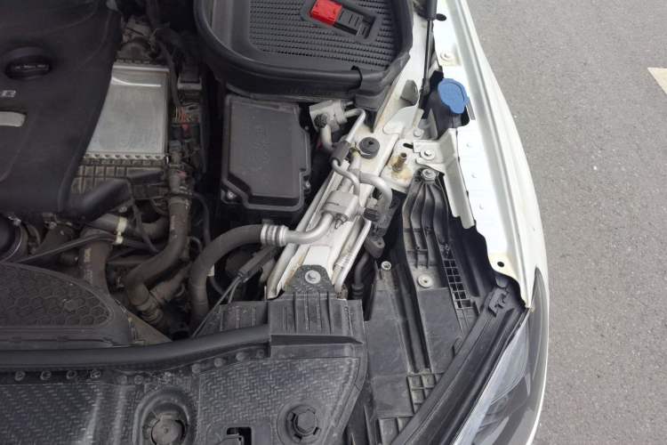 Used Mercedes-Benz GLE New Energy 2021 GLE 350 e 4MATIC Coupe SUV Engine Bay Left