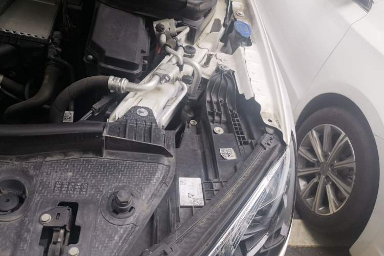 Used Mercedes-Benz GLE New Energy 2021 GLE 350 e 4MATIC Engine Bay Left