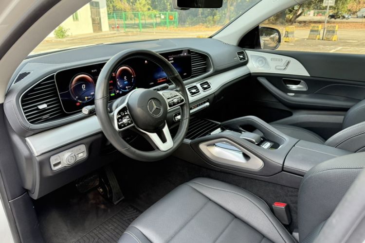 Used Mercedes-Benz GLE New Energy 2021 GLE 350 e 4MATIC Coupe SUV Interior 10