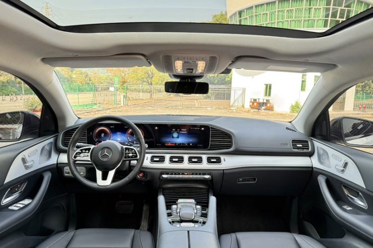 Used Mercedes-Benz GLE New Energy 2021 GLE 350 e 4MATIC Coupe SUV Interior 11