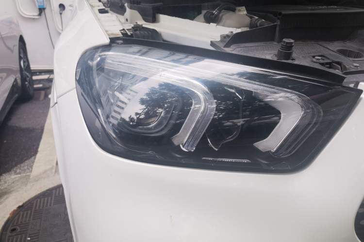 Used Mercedes-Benz GLE New Energy 2021 GLE 350 e 4MATIC Right Front Headlight