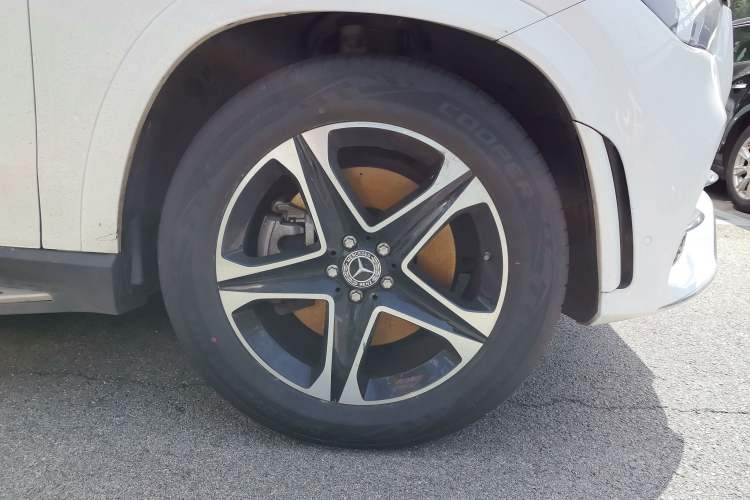 Used Mercedes-Benz GLE New Energy 2021 GLE 350 e 4MATIC Right Front Wheel Hub