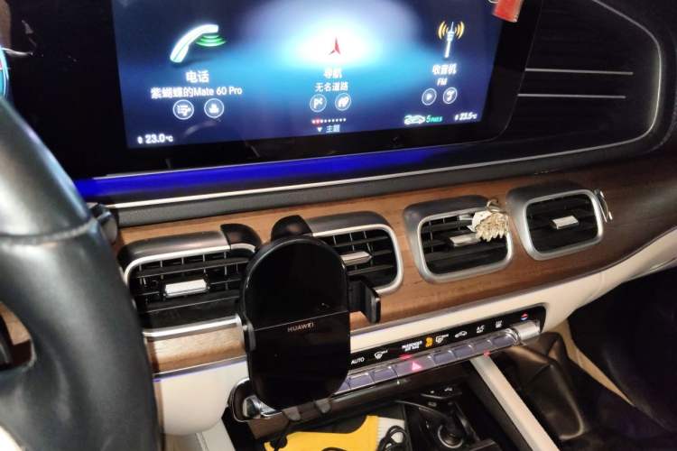 Used Mercedes-Benz GLE New Energy 2022 Restyled GLE 350 e 4MATIC Audio And AC Panel