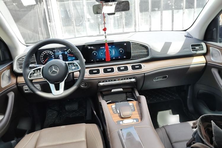Used Mercedes-Benz GLE New Energy 2022 Restyled GLE 350 e 4MATIC Center Console