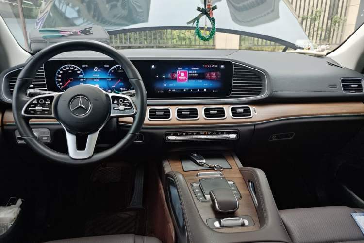 Used Mercedes-Benz GLE New Energy 2022 GLE 350 e 4MATIC Center Console