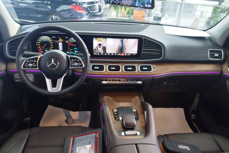 Used Mercedes-Benz GLE New Energy 2022 GLE 350 e 4MATIC Center Console
