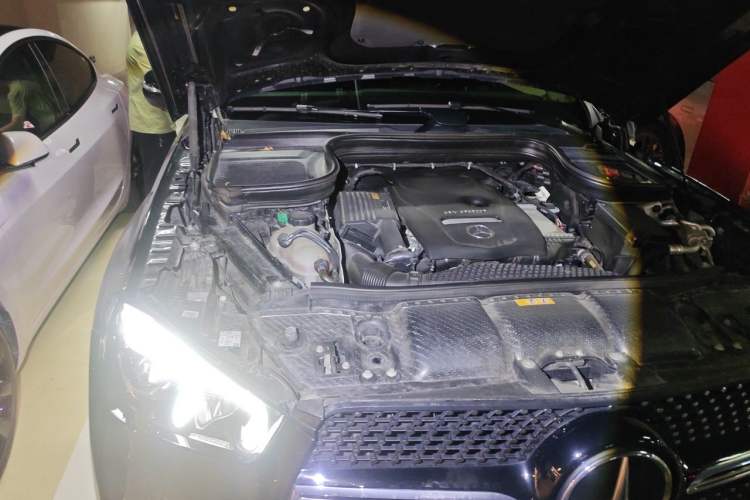 Used Mercedes-Benz GLE New Energy 2022 GLE 350 e 4MATIC Coupe SUV Engine Bay Right