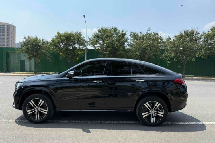Used Mercedes-Benz GLE New Energy 2022 GLE 350 e 4MATIC Coupe SUV Exterior 6