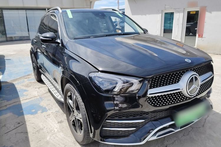 Used Mercedes-Benz GLE New Energy 2022 Restyled GLE 350 e 4MATIC Front Right 45 Deg