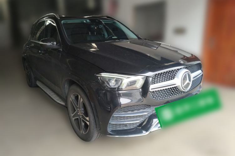 Used Mercedes-Benz GLE New Energy 2022 Restyled GLE 350 e 4MATIC Front Right 45 Deg