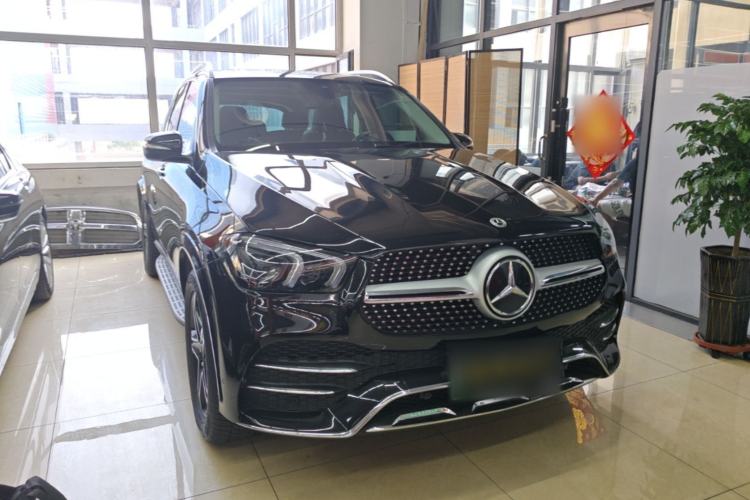 Used Mercedes-Benz GLE New Energy 2022 Restyled GLE 350 e 4MATIC Front Right 45 Deg