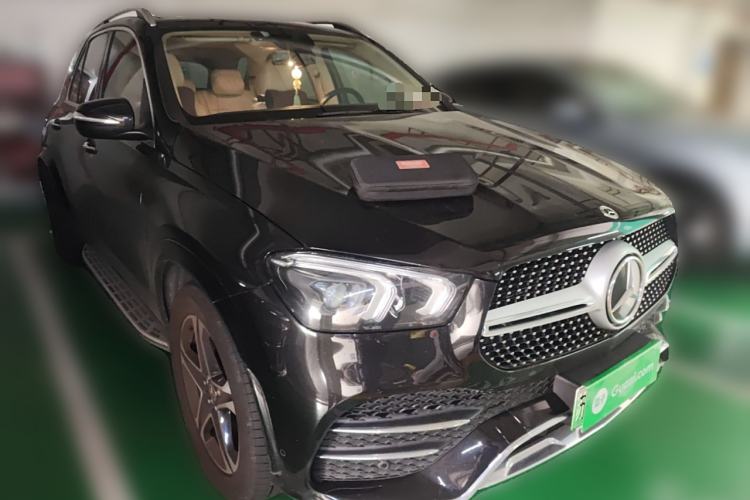 Used Mercedes-Benz GLE New Energy 2022 GLE 350 e 4MATIC Front Right 45 Deg