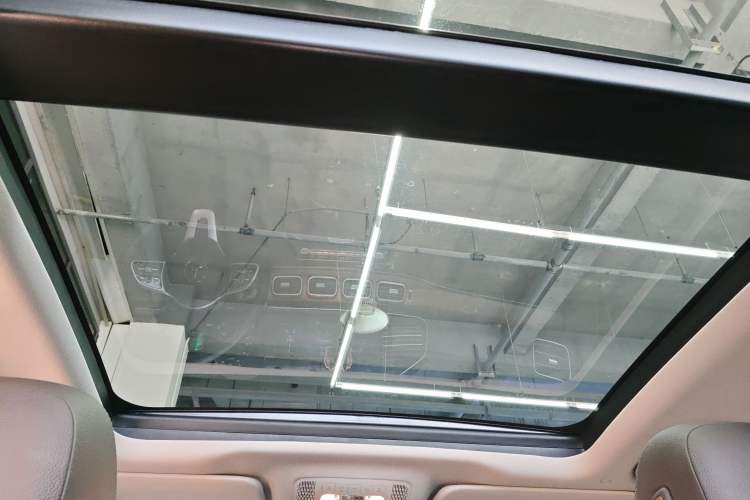 Used Mercedes-Benz GLE New Energy 2022 Restyled GLE 350 e 4MATIC Headliner