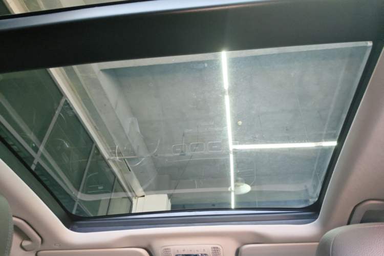 Used Mercedes-Benz GLE New Energy 2022 Restyled GLE 350 e 4MATIC Headliner