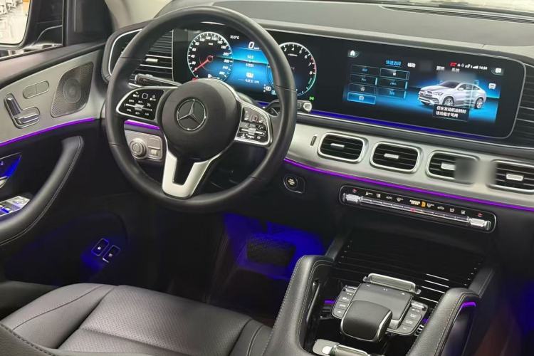 Used Mercedes-Benz GLE New Energy 2022 Restyled GLE 350 e 4MATIC Coupe SUV Interior 2