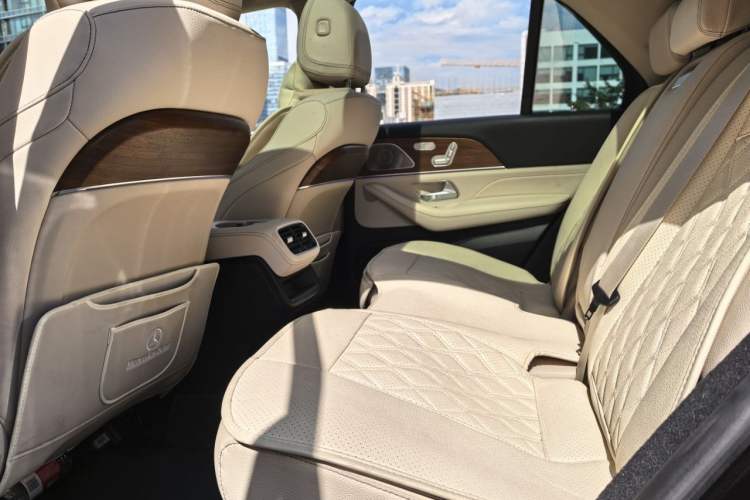 Used Mercedes-Benz GLE New Energy 2022 Restyled GLE 350 e 4MATIC Interior 3