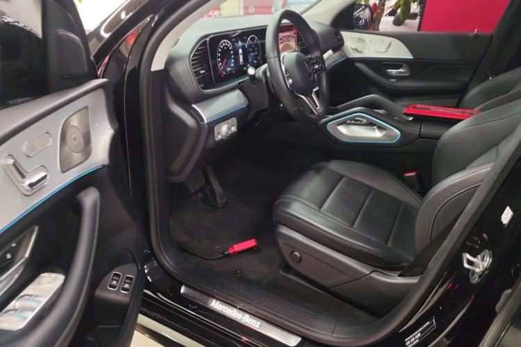 Used Mercedes-Benz GLE New Energy 2022 GLE 350 e 4MATIC Coupe SUV Interior 3