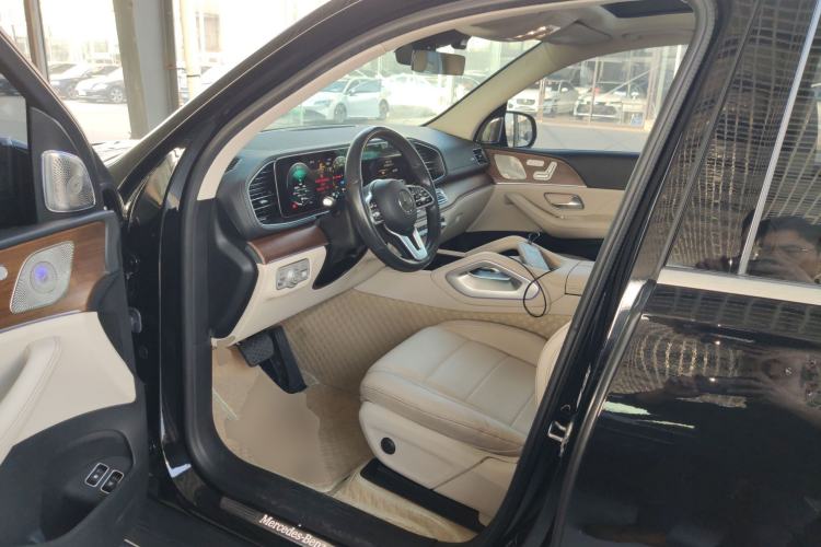 Used Mercedes-Benz GLE New Energy 2022 GLE 350 e 4MATIC Interior 3