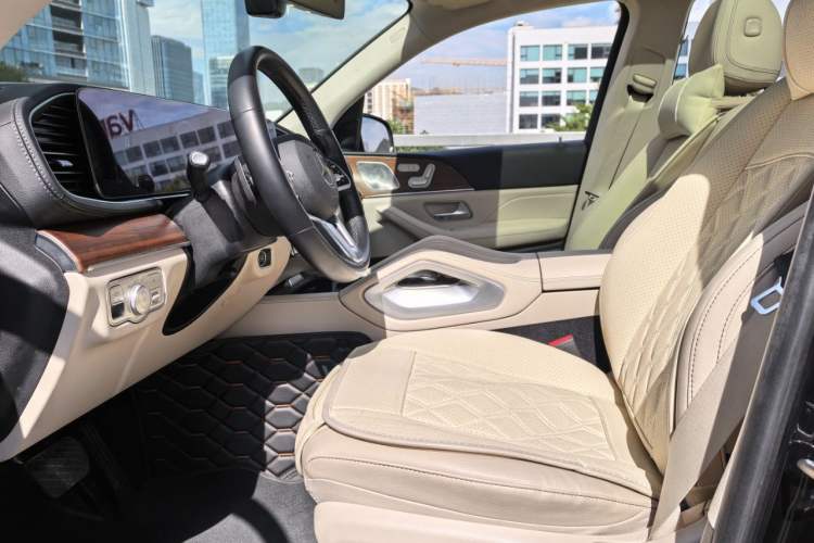 Used Mercedes-Benz GLE New Energy 2022 Restyled GLE 350 e 4MATIC Interior 4