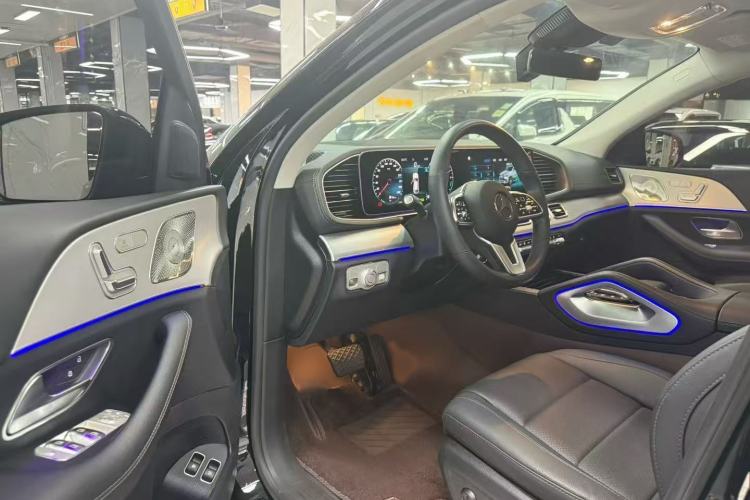 Used Mercedes-Benz GLE New Energy 2022 Restyled GLE 350 e 4MATIC Coupe SUV Interior 4