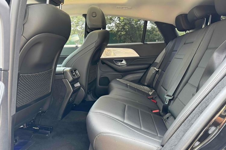 Used Mercedes-Benz GLE New Energy 2022 GLE 350 e 4MATIC Coupe SUV Interior 6