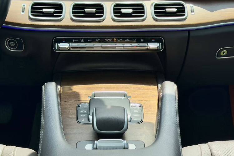 Used Mercedes-Benz GLE New Energy 2022 GLE 350 e 4MATIC Interior 8