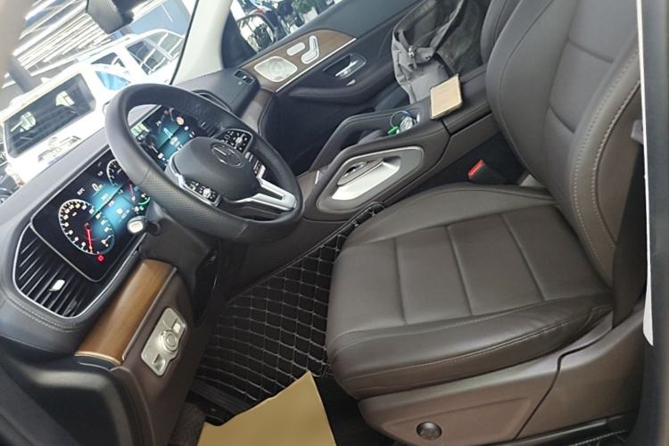 Used Mercedes-Benz GLE New Energy 2022 Restyled GLE 350 e 4MATIC Left Front Seat