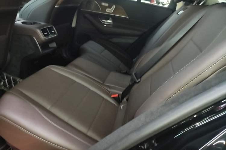 Used Mercedes-Benz GLE New Energy 2022 Restyled GLE 350 e 4MATIC Left Rear Seat