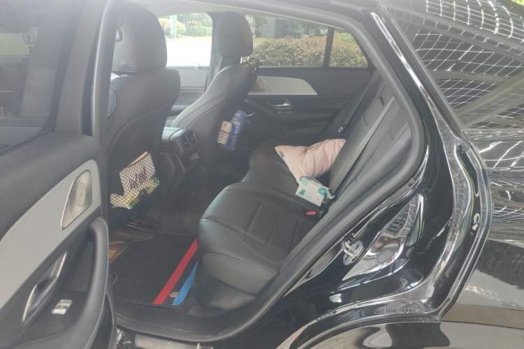 Used Mercedes-Benz GLE New Energy 2022 Restyled GLE 350 e 4MATIC Coupe SUV Left Rear Seat