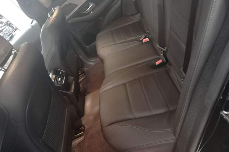 Used Mercedes-Benz GLE New Energy 2022 Restyled GLE 350 e 4MATIC Coupe SUV Left Rear Seat