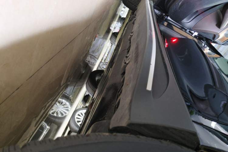 Used Mercedes-Benz GLE New Energy 2022 Restyled GLE 350 e 4MATIC Left Side Sill