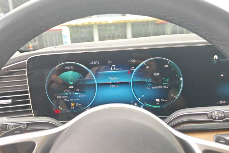 Used Mercedes-Benz GLE New Energy 2022 Restyled GLE 350 e 4MATIC Odometer Close Up
