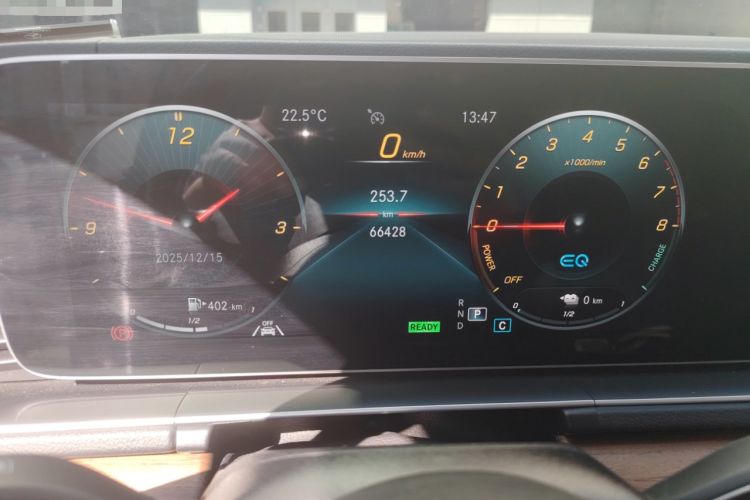 Used Mercedes-Benz GLE New Energy 2022 Restyled GLE 350 e 4MATIC Odometer Close Up
