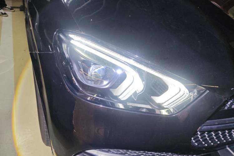 Used Mercedes-Benz GLE New Energy 2022 GLE 350 e 4MATIC Coupe SUV Right Front Headlight