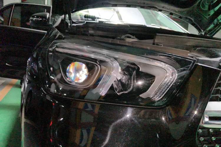 Used Mercedes-Benz GLE New Energy 2022 GLE 350 e 4MATIC Right Front Headlight