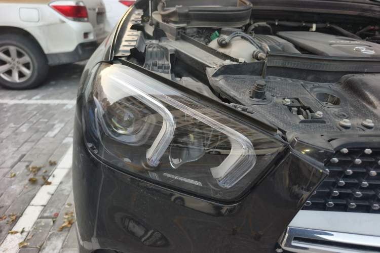 Used Mercedes-Benz GLE New Energy 2022 Restyled GLE 350 e 4MATIC Right Front Headlight