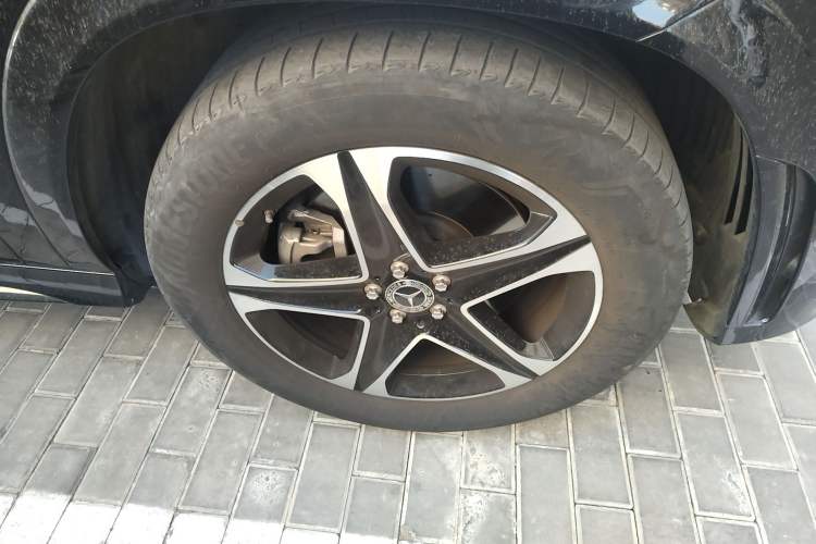 Used Mercedes-Benz GLE New Energy 2022 Restyled GLE 350 e 4MATIC Right Front Wheel Hub