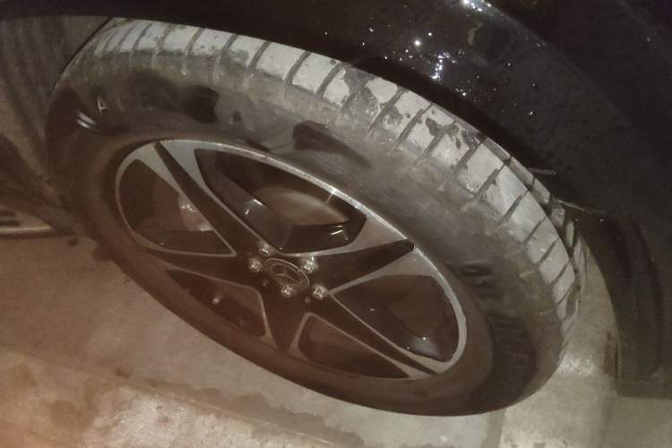 Used Mercedes-Benz GLE New Energy 2022 Restyled GLE 350 e 4MATIC Right Front Wheel Hub