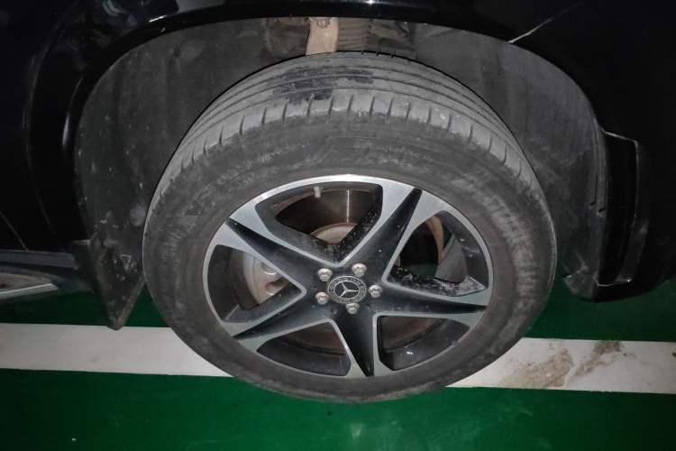 Used Mercedes-Benz GLE New Energy 2022 Restyled GLE 350 e 4MATIC Right Front Wheel Hub