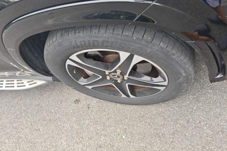 Used Mercedes-Benz GLE New Energy 2022 Restyled GLE 350 e 4MATIC Right Front Wheel Hub