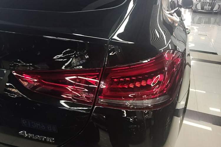 Used Mercedes-Benz GLE New Energy 2022 Restyled GLE 350 e 4MATIC Coupe SUV Right Rear Taillight