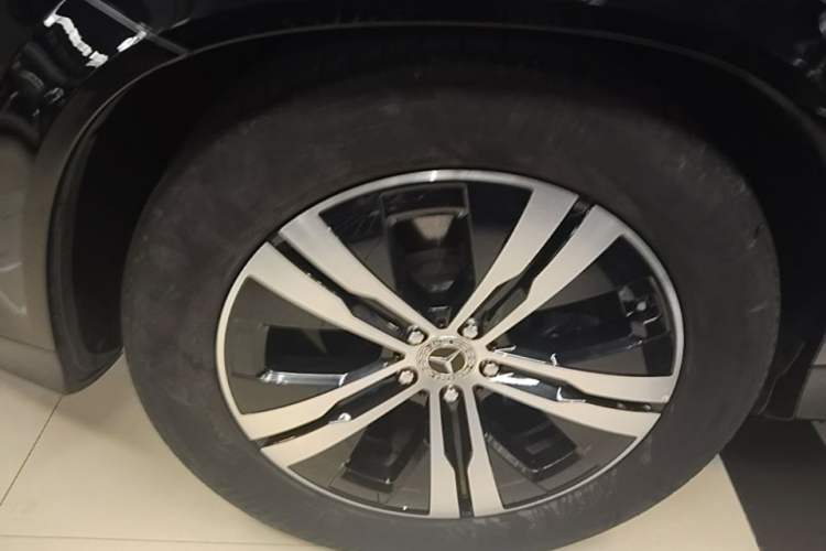 Used Mercedes-Benz GLE New Energy 2022 Restyled GLE 350 e 4MATIC Coupe SUV Right Rear Wheel Hub