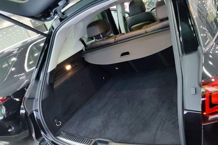 Used Mercedes-Benz GLE New Energy 2022 GLE 350 e 4MATIC Trunk