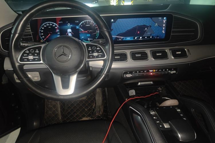 Used Mercedes-Benz GLE New Energy 2022 Restyled GLE 350 e 4MATIC Coupe SUV Center Console