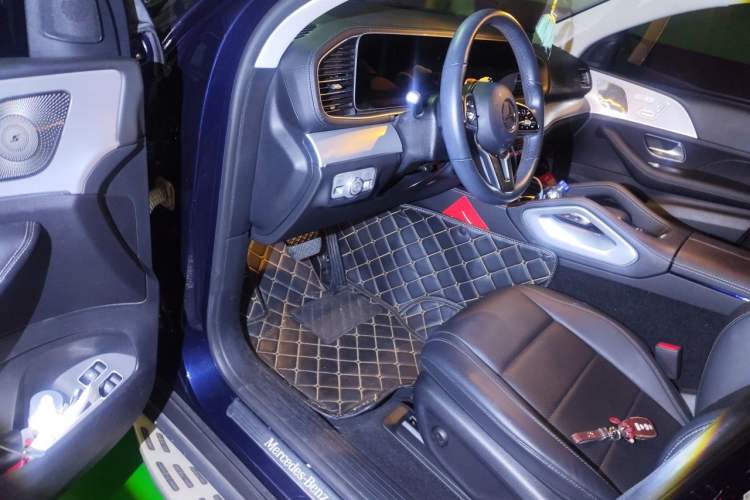 Used Mercedes-Benz GLE New Energy 2022 Restyled GLE 350 e 4MATIC Coupe SUV Driver Seat