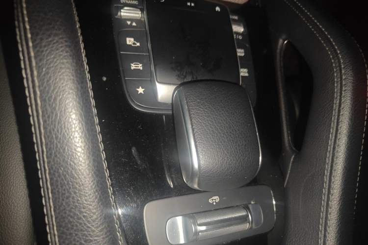 Used Mercedes-Benz GLE New Energy 2022 Restyled GLE 350 e 4MATIC Coupe SUV Gear Lever